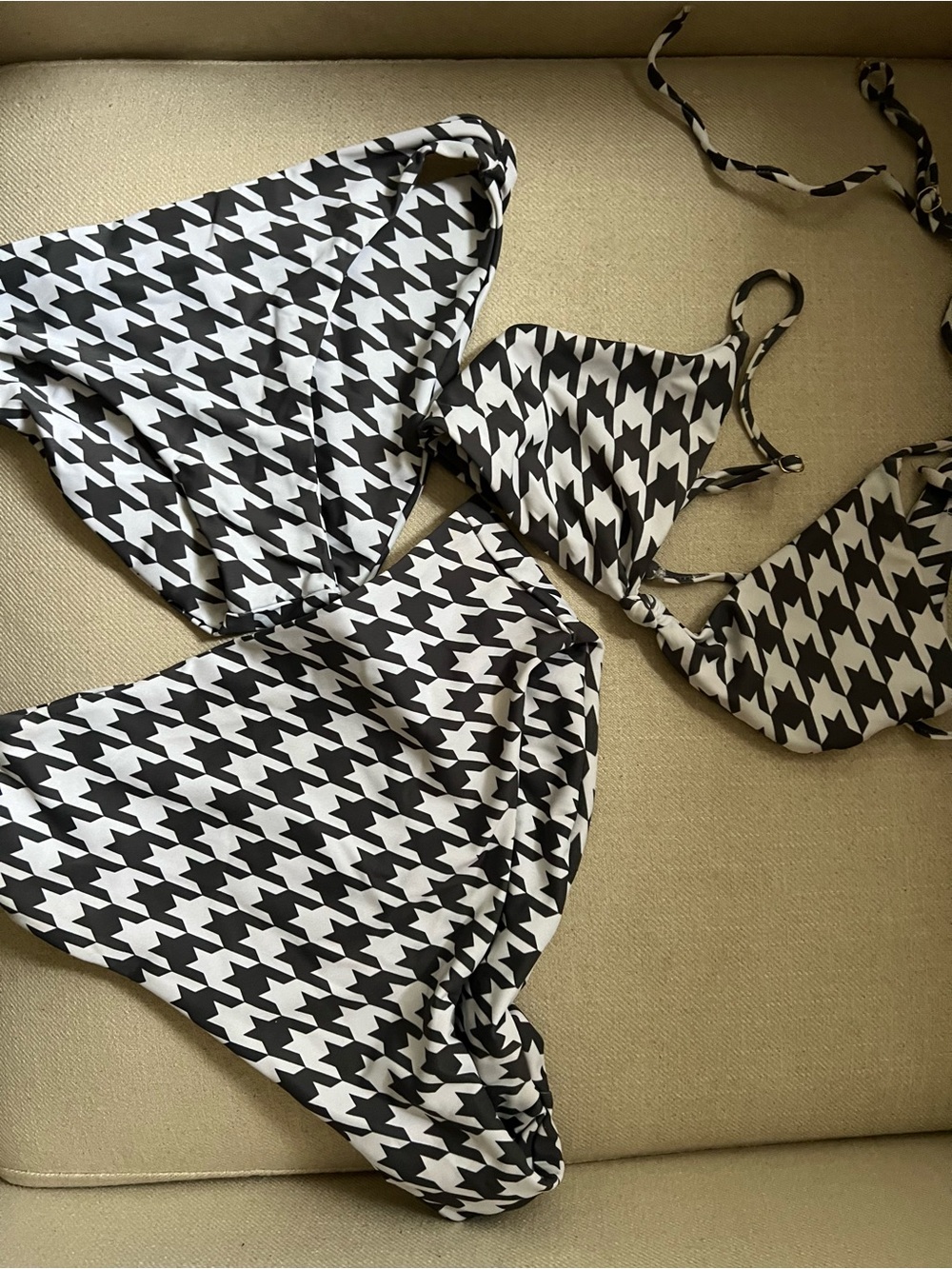 Skatie swim (2 bottoms 1 top)